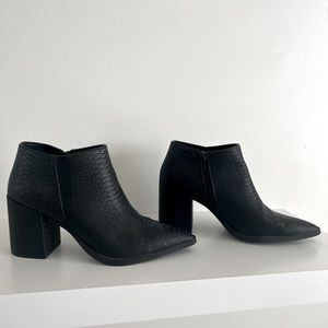 Qupid Faux Leather Snake Print Ankle Boots—Black